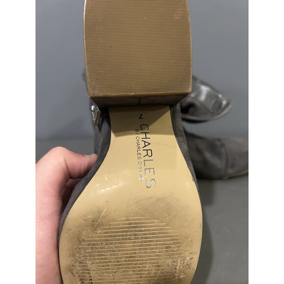 Charles by Charles David Gray Suede Chelsea block heel booties Size 7 - Picture 5 of 5